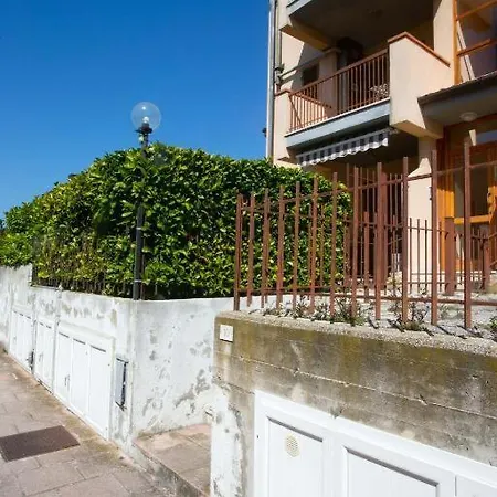 公寓 N034 - Numana, Trilocale Con Terrazzo A Due Passi Dal Centro 锡罗洛